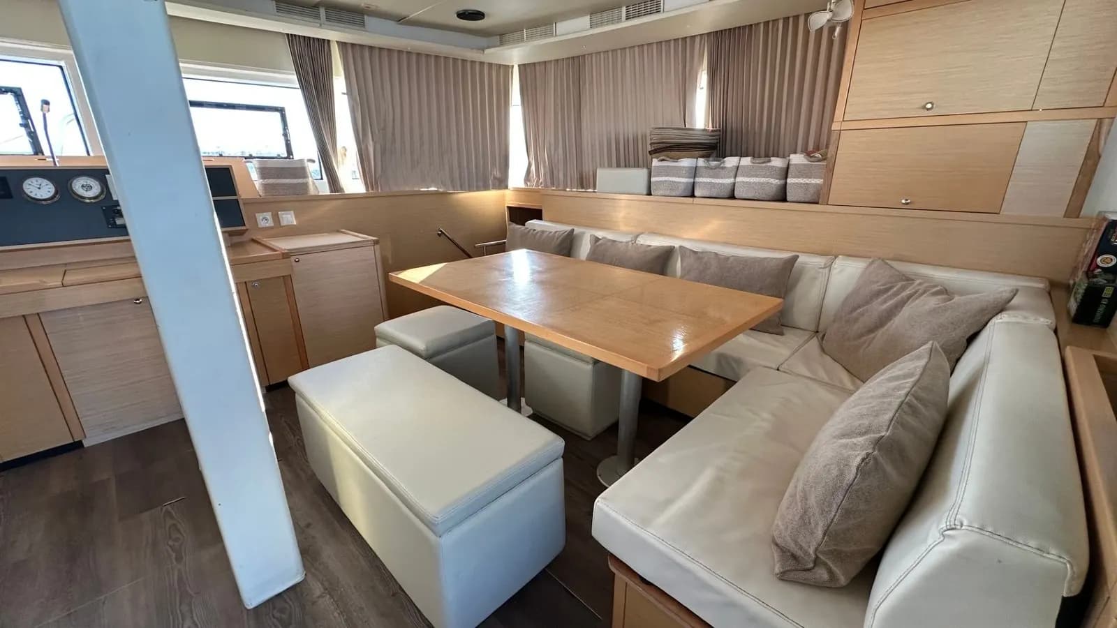 Lagoon 52FT